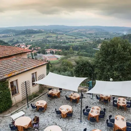 Hotel San Lucchese 4*