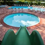 Hotel San Lucchese