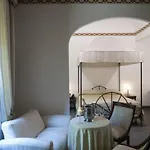 San Lucchese 4*