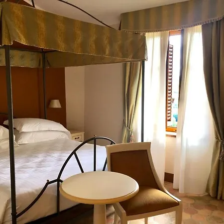San Lucchese Hotel Poggibonsi