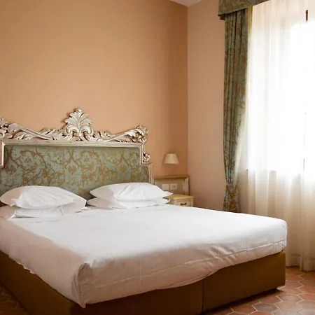 San Lucchese Hotel Poggibonsi