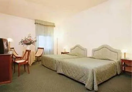 Hotel San Lucchese
