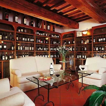 Hotel San Lucchese 4*